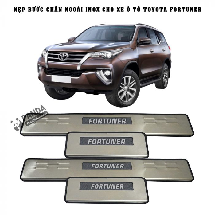Nep-buoc-chan-ngoai-inox-cho-xe-oto-TOYOTA-FORTUNER-tai-panda-auto