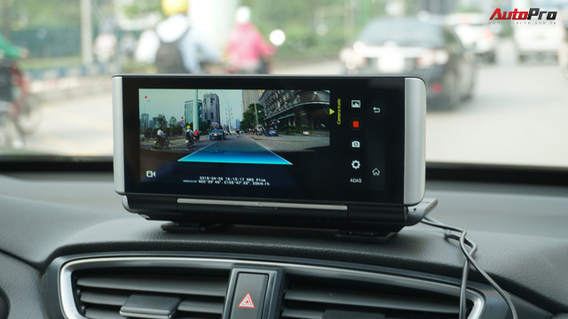 Camera-hanh-trinh-Webvision-N93plus-cho-hinh-anh-chan-thuc-ro-net