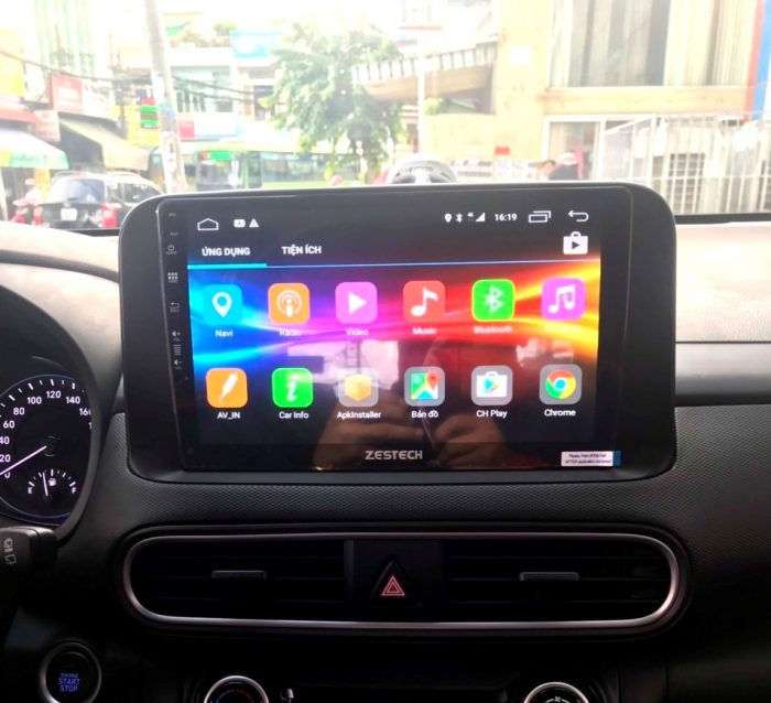 man-hinh-zestech-cho-xe-kona