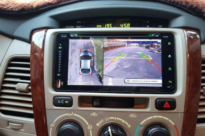 Camera-360-cho-xe-Toyota-la-cong-nghe-ho-tro-tai-xe-lai-xe-de-dang-an-toan-hon