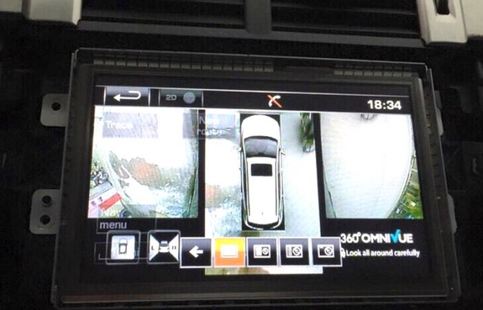 Camera-360-o-to-cho-xe-Land-Rover-Evoque
