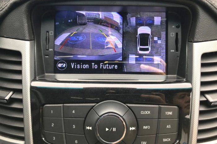 camera-360-o-to-lap-tren-xe-Lacetti-cho-hinh-anh-thuc-te