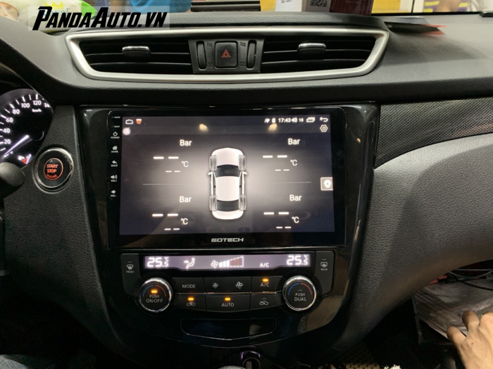 Màn hình Gotech trên xe X-trail