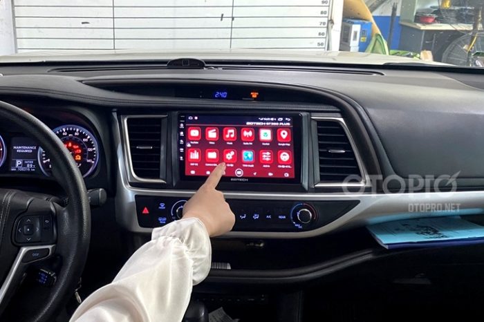 man-hinh-gotech-highlander-2015-panda-auto4-