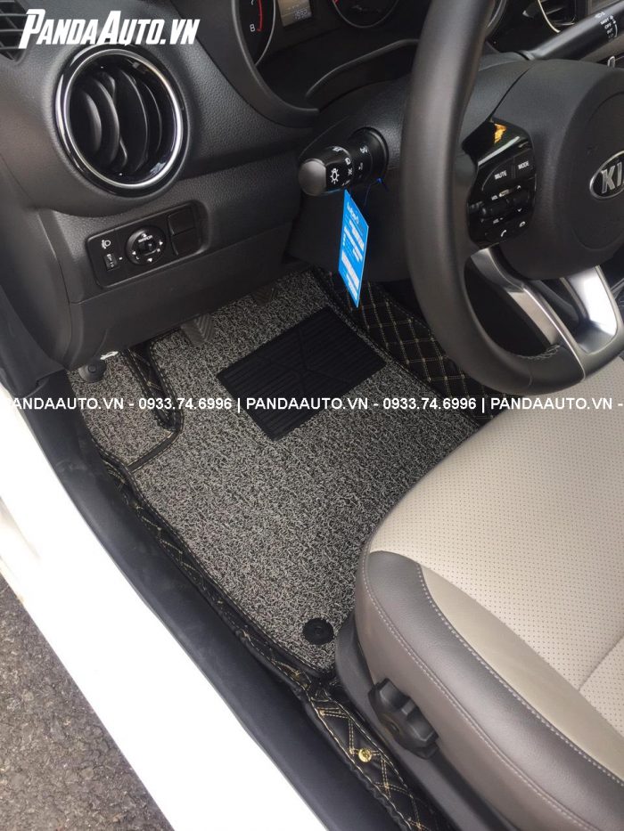 tham-lot-san-xe-o-to-kia-soluto-ghe-lai