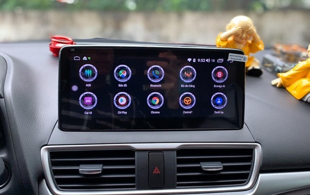 man-hinh-android-cho-xe-mazda