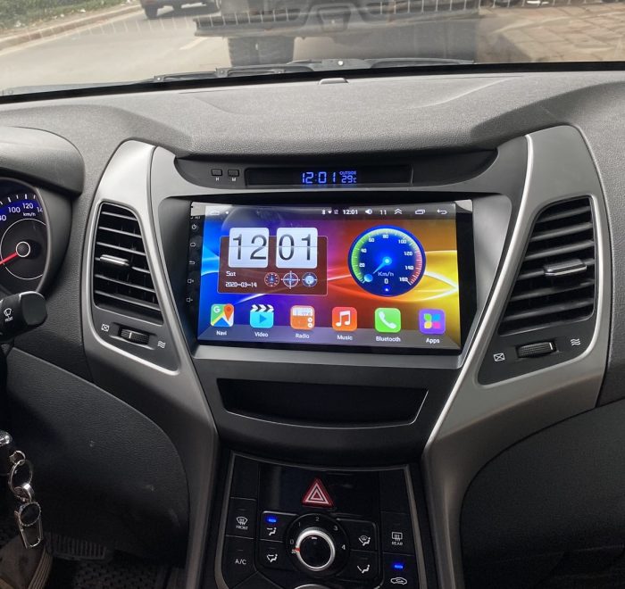 Màn hình cho hyundai Avante