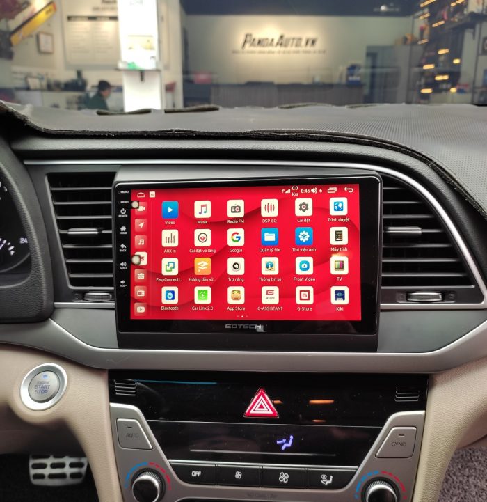 Màn hình hyundai elantra