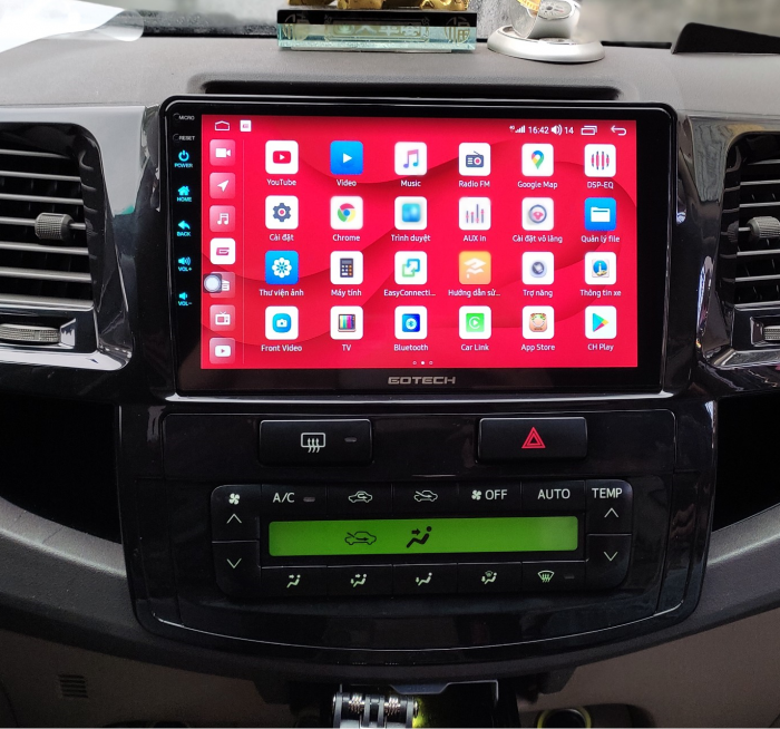 màn hình toyota fortuner