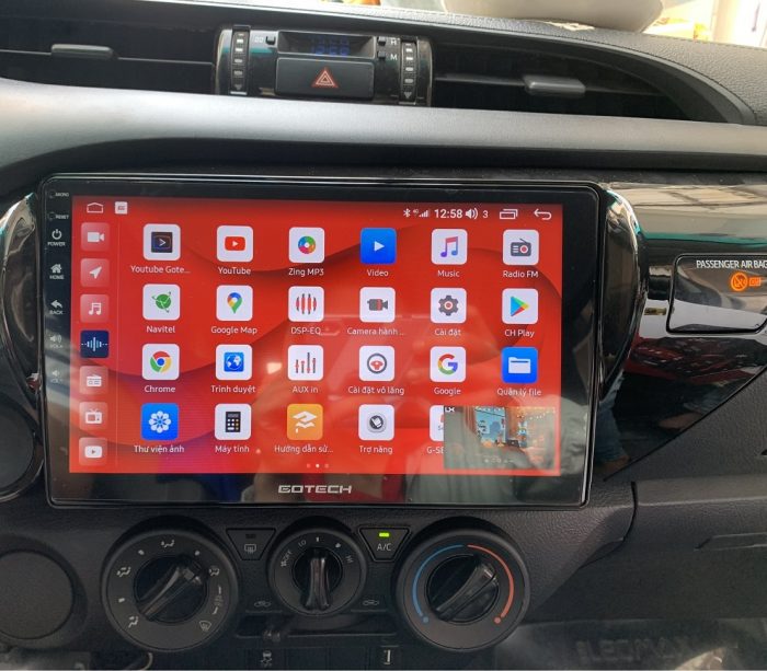 màn hình ô tô toyota hilux