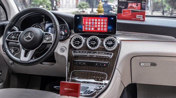 android-box-lap-dat-tren-mercedes