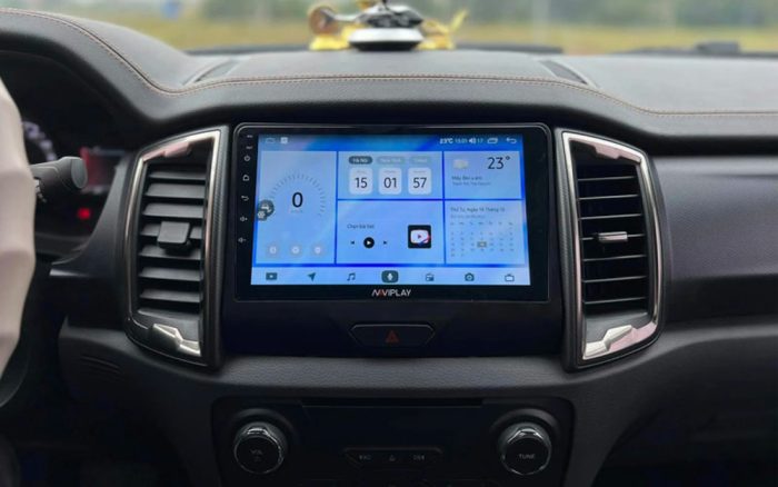 Ảnh thực tế màn hình naviplay lắp tai jPanda auto