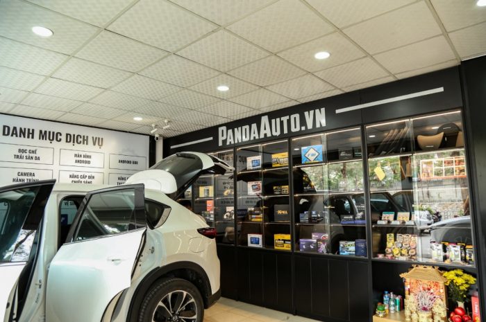 cửa hàng nội thất ô tô Panda Auto 483 Nguyễn Khang Hà Nội-1