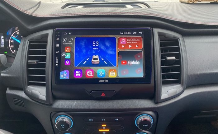 Màn hình Oledpro Ultra 2K x4s Platinum lắp trên xe ô tô