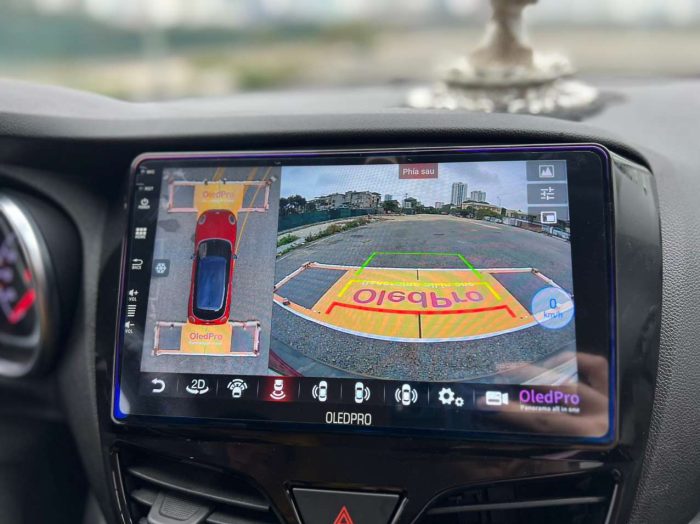 Hoàn thiện màn hình OledPro A3 Platinum trên ô tô