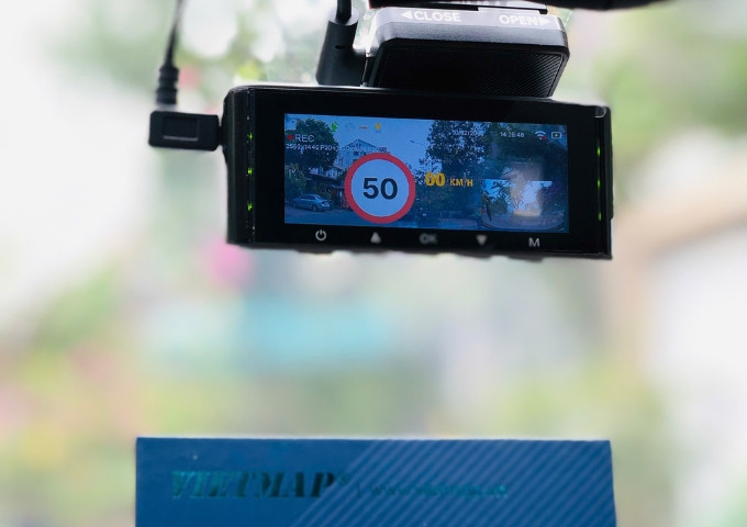 camera-hanh-trinh-cho-xe-Mazda-CX30-chinh-hang-tai-pandaautovn