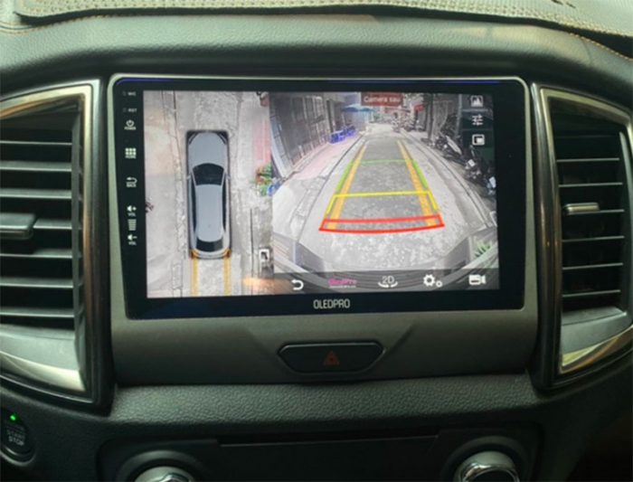 Hình ảnh thực tế màn hình OledPro Eco x4s sau khi lắp đặt