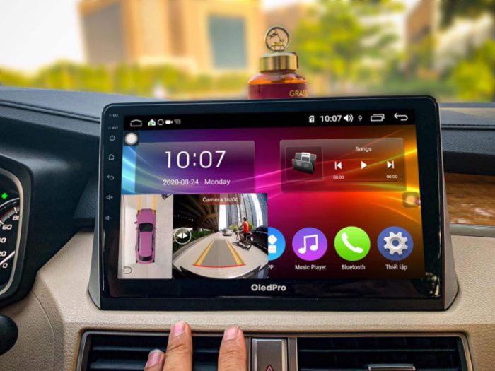 Màn hình OledPro X5Ss new hoàn thiện trên xe ô tô