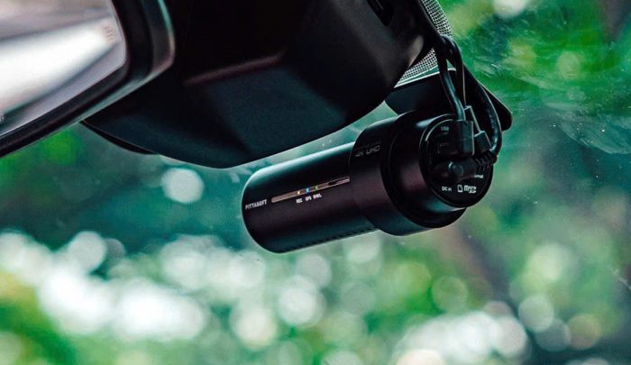 Camera hành trình Blackvue DR970X-2CH LTE PLUS lắp đặt trên xe